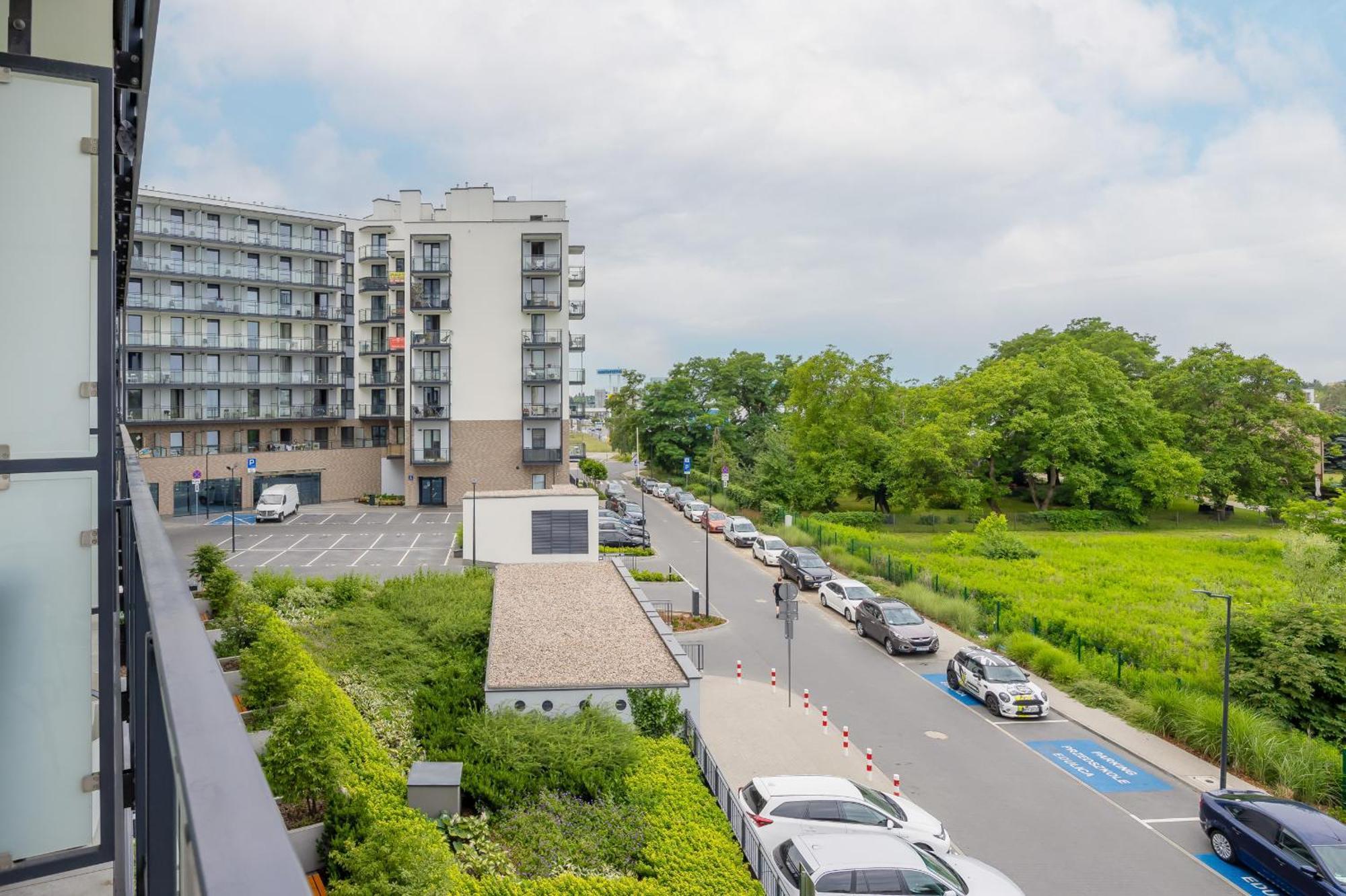 Apartament Modern Studio With Balcony By Rent Like Warszawa