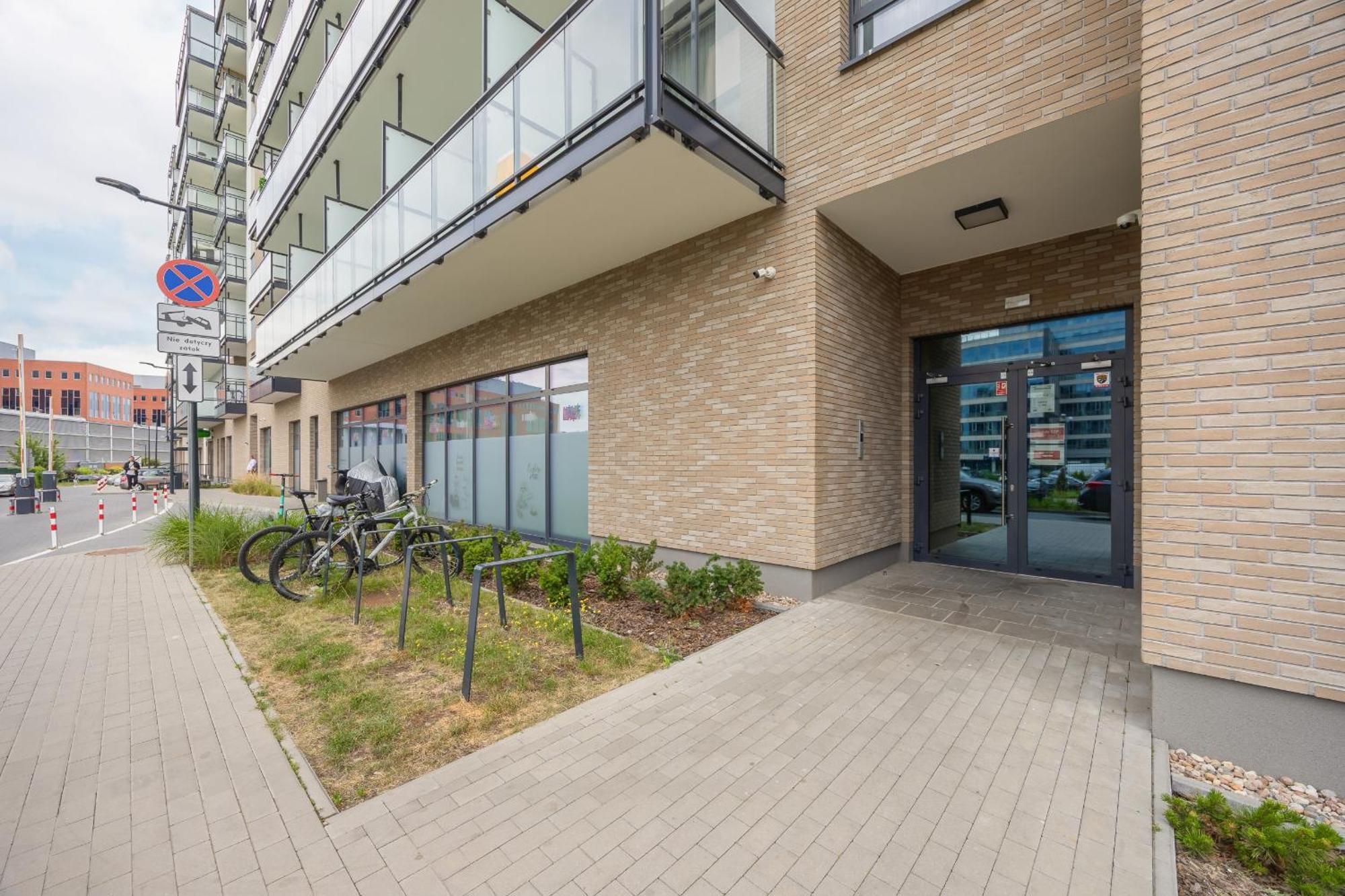 Modern Studio With Balcony By Rent Like Apartament